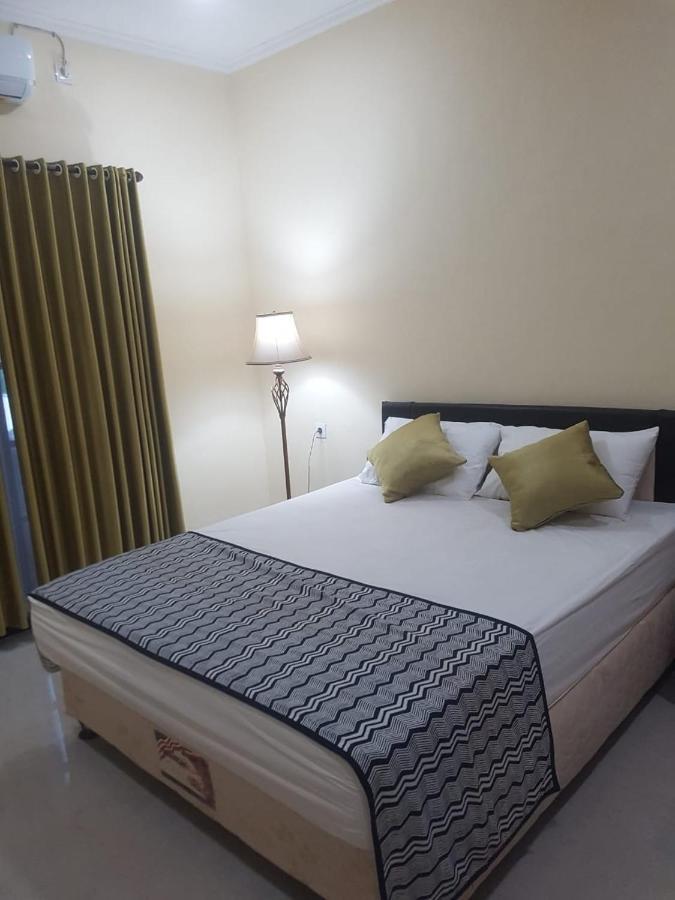Yogi Homestay Canggu Exterior foto