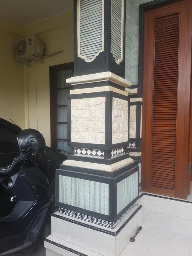 Yogi Homestay Canggu Exterior foto